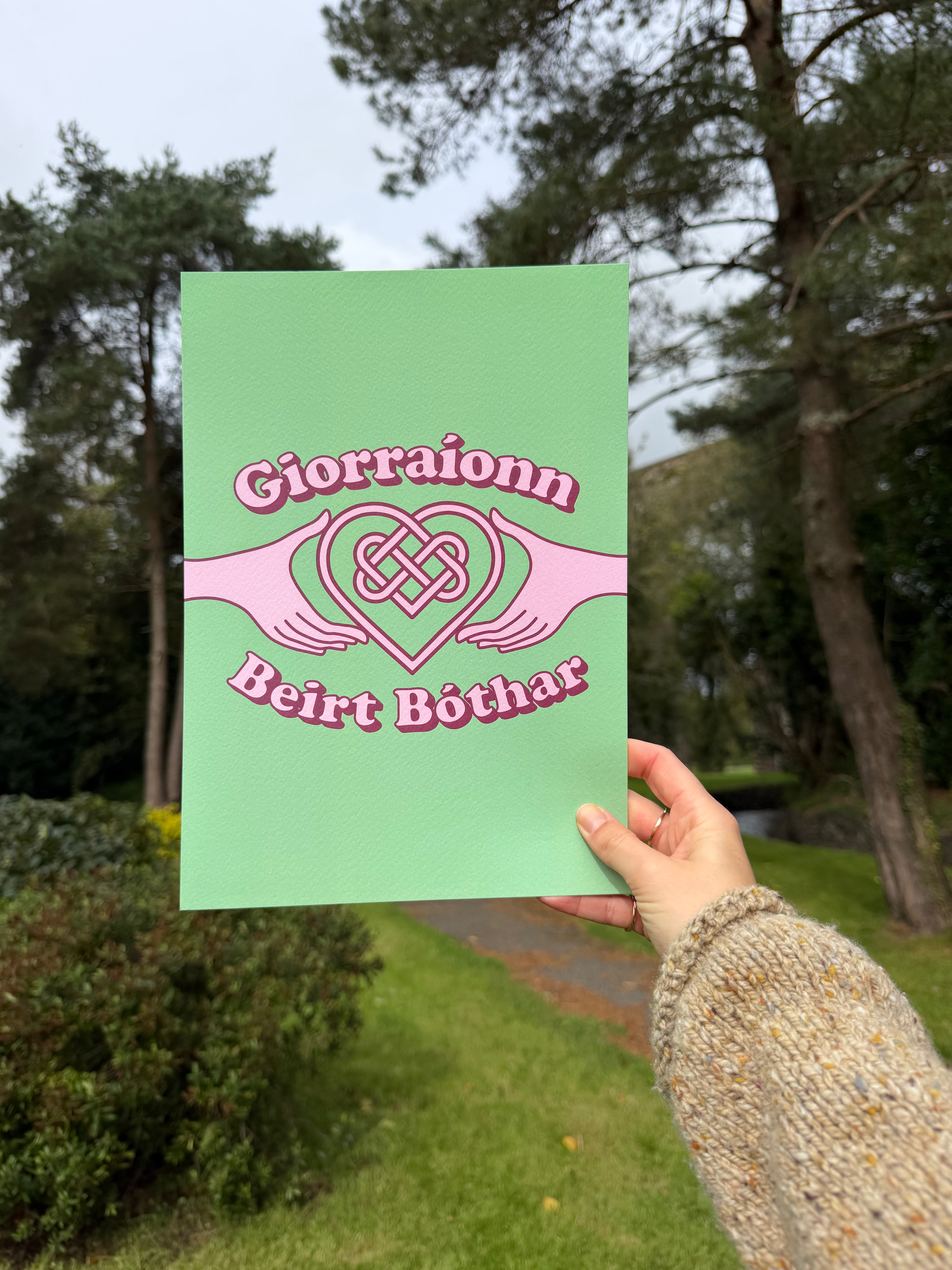 Giorraíonn Beirt Bóthar | Irish Seanfhocail Print | Gaeilge Gift
